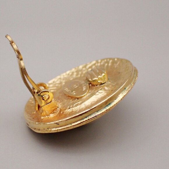 CHANEL Logo Imitation Pearl Round Button Earrings Clip-On GHW Vintage - Picture 6 of 10